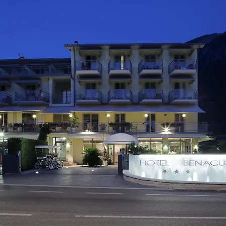 酒店 马尔切西内北那克斯酒店 马尔切西内